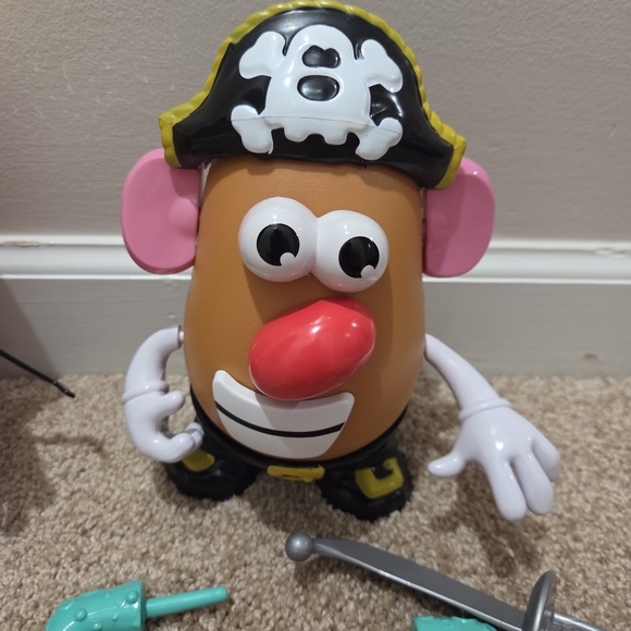 Mr & Mrs Potato Head Bundle - Pirate and Glamgirl Set - Picture 4 of 5
